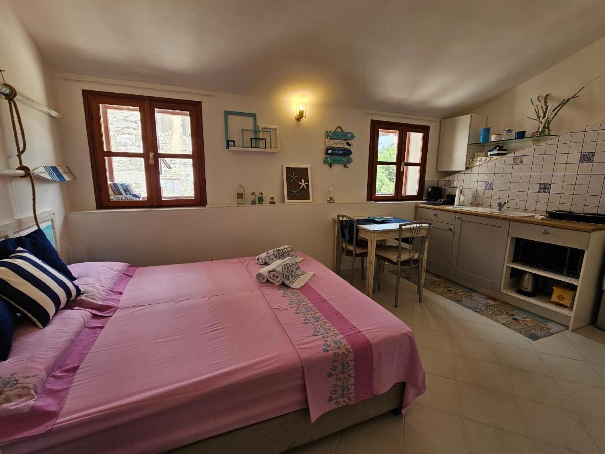 Studio Mare Fuori With Terrace Rovinj Zewnętrze zdjęcie